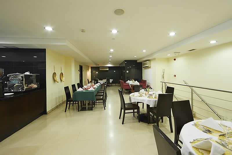 Rk Suite Hotel Luanda Buitenkant foto