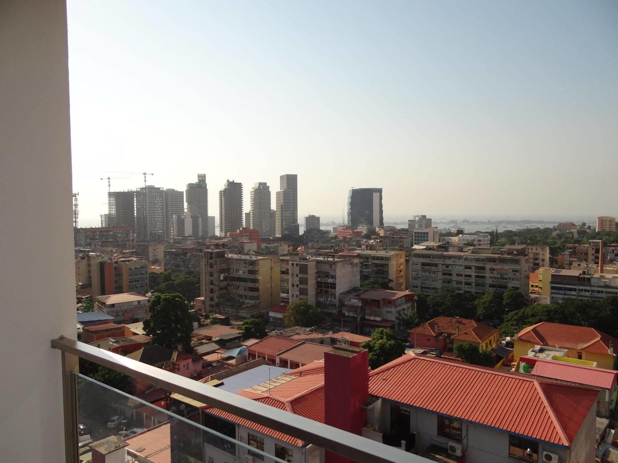 Rk Suite Hotel Luanda Buitenkant foto