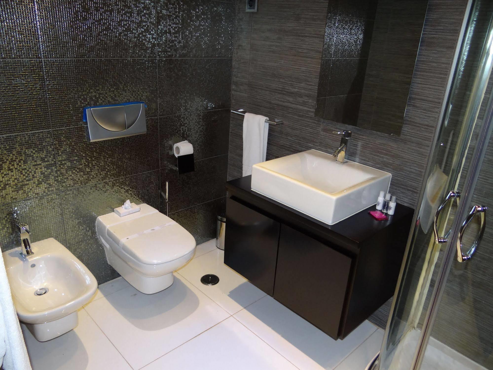 Rk Suite Hotel Luanda Buitenkant foto