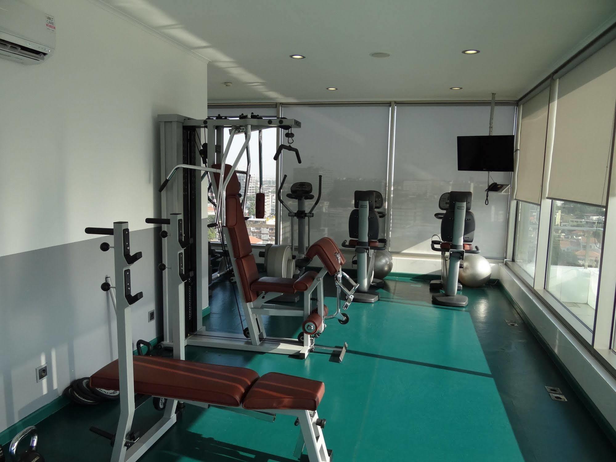 Rk Suite Hotel Luanda Buitenkant foto
