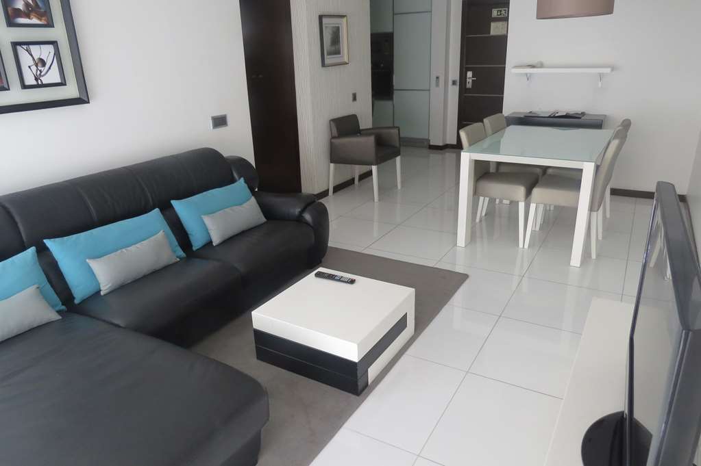 Rk Suite Hotel Luanda Kamer foto